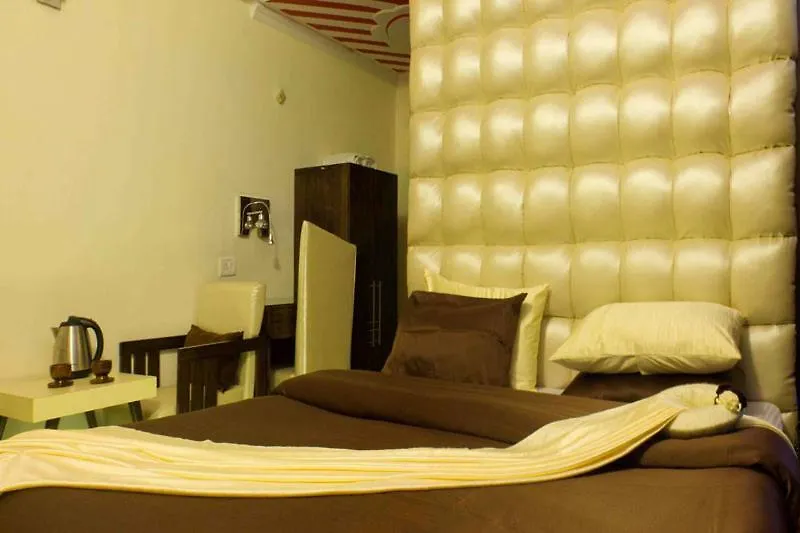 ***  Hotel Ashirward Mussoorie India